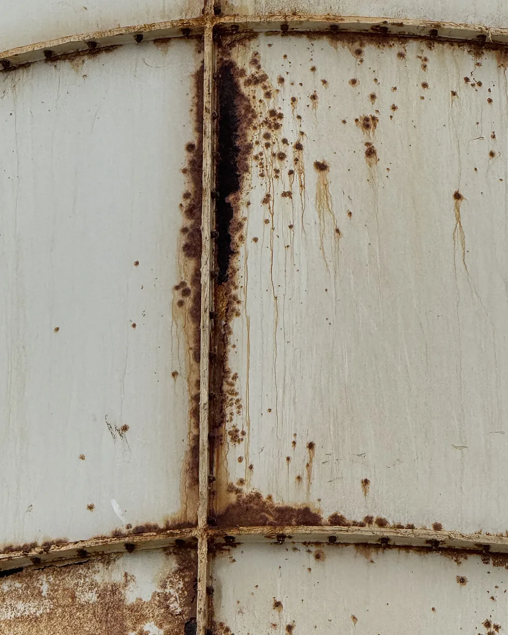 Corrosion sur la virole d'un silo